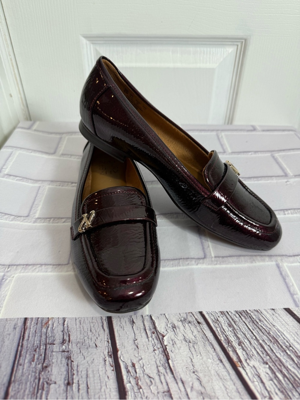 Naturalizer Keaton Patent Loafers Size 6 – Wine Burgundy
